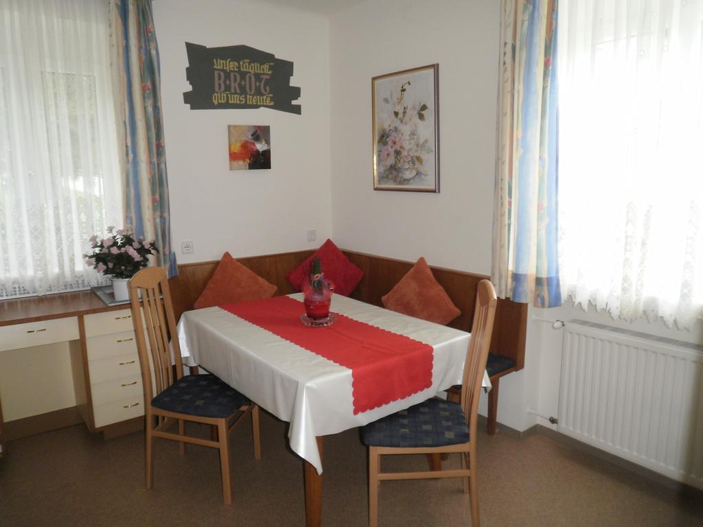 Haus Thon Apartamento Bodensdorf Exterior foto