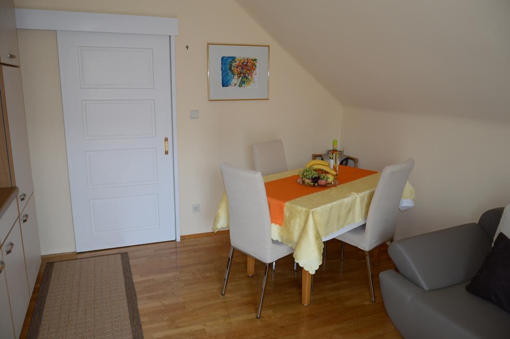Haus Thon Apartamento Bodensdorf Exterior foto